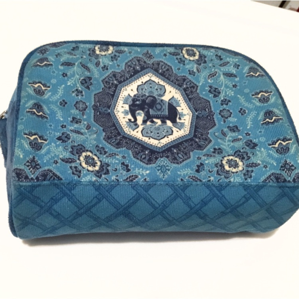 LILY ASHBURY cosmetics travel bag blue elephant